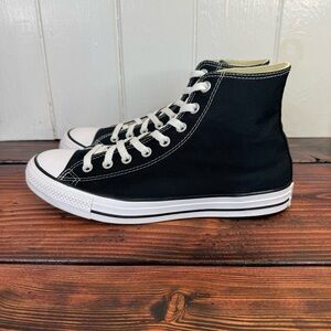 Converse Chuck Taylor All Star High Top Black Men’s 10 / Women’s 12